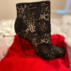 Christian Louboutin - MISS TENNIS 100. Black